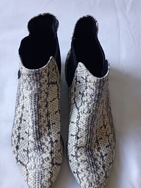 Cole Haan Snake-Print Pointed Ankle Booties in Cream and Black Size 5 1/2